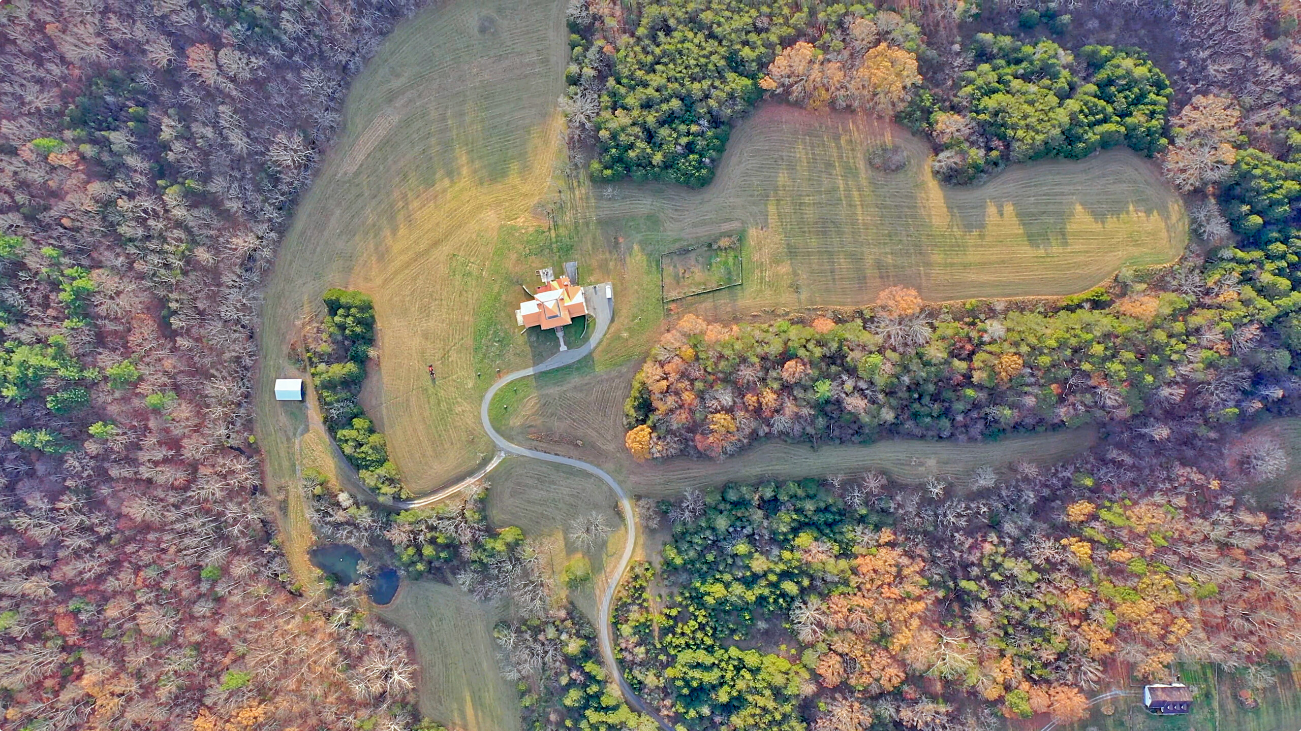 Arroway Manor aerial view